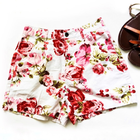 URBAN OUTFITTERS LAURA ASHLEY EXCLUSIVE CARRIE FLORAL HIGH RISE SHORTS U… - Picture 6 of 16